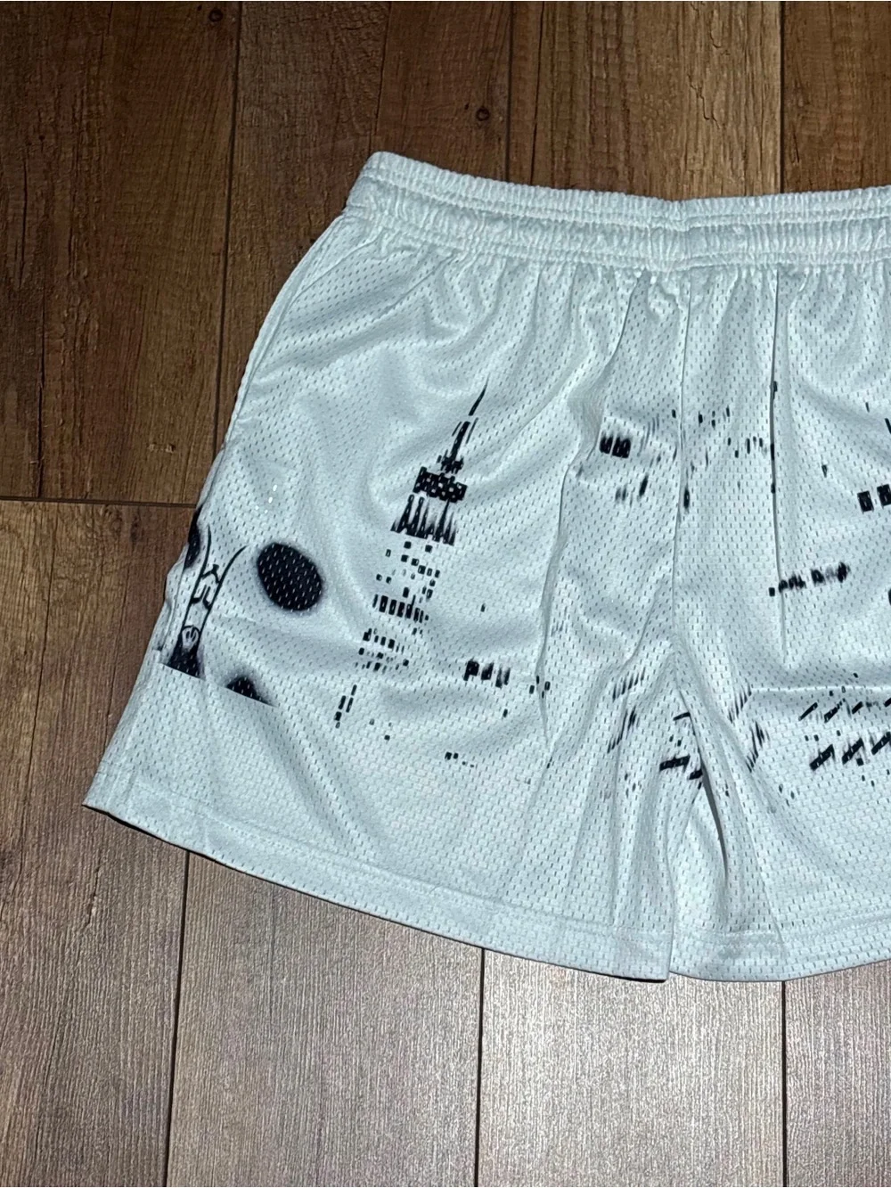 Eric Emanuel EE Mens White and Black Skyline Athletic Mesh Shorts Brand New